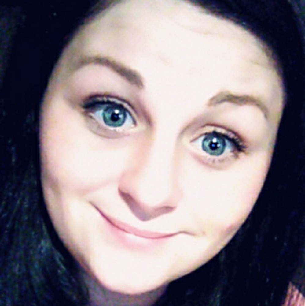 Meet your Posher, Courtney